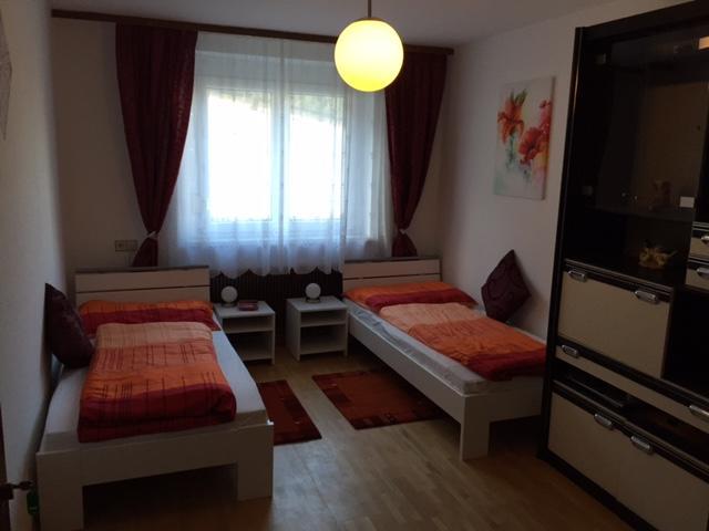 Haus Tina Zimmer Niklasdorf Екстериор снимка