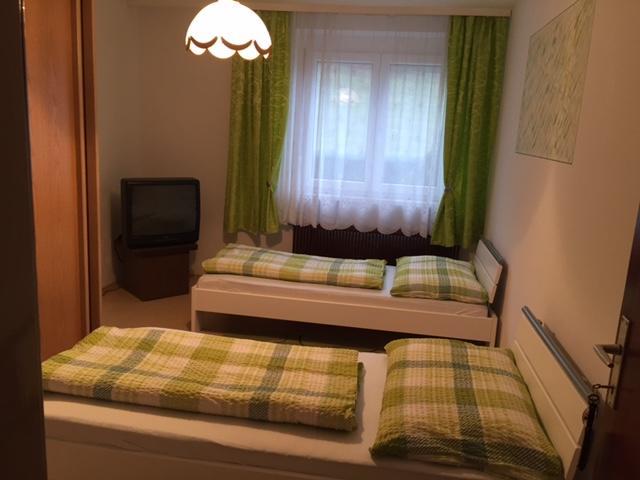 Haus Tina Zimmer Niklasdorf Екстериор снимка